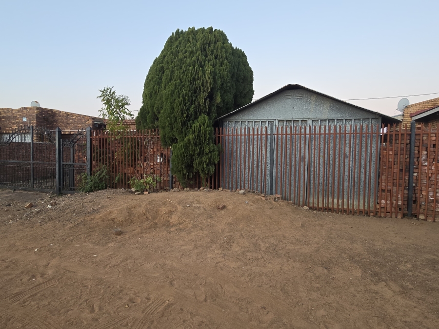0 Bedroom Property for Sale in Lethlabile North West